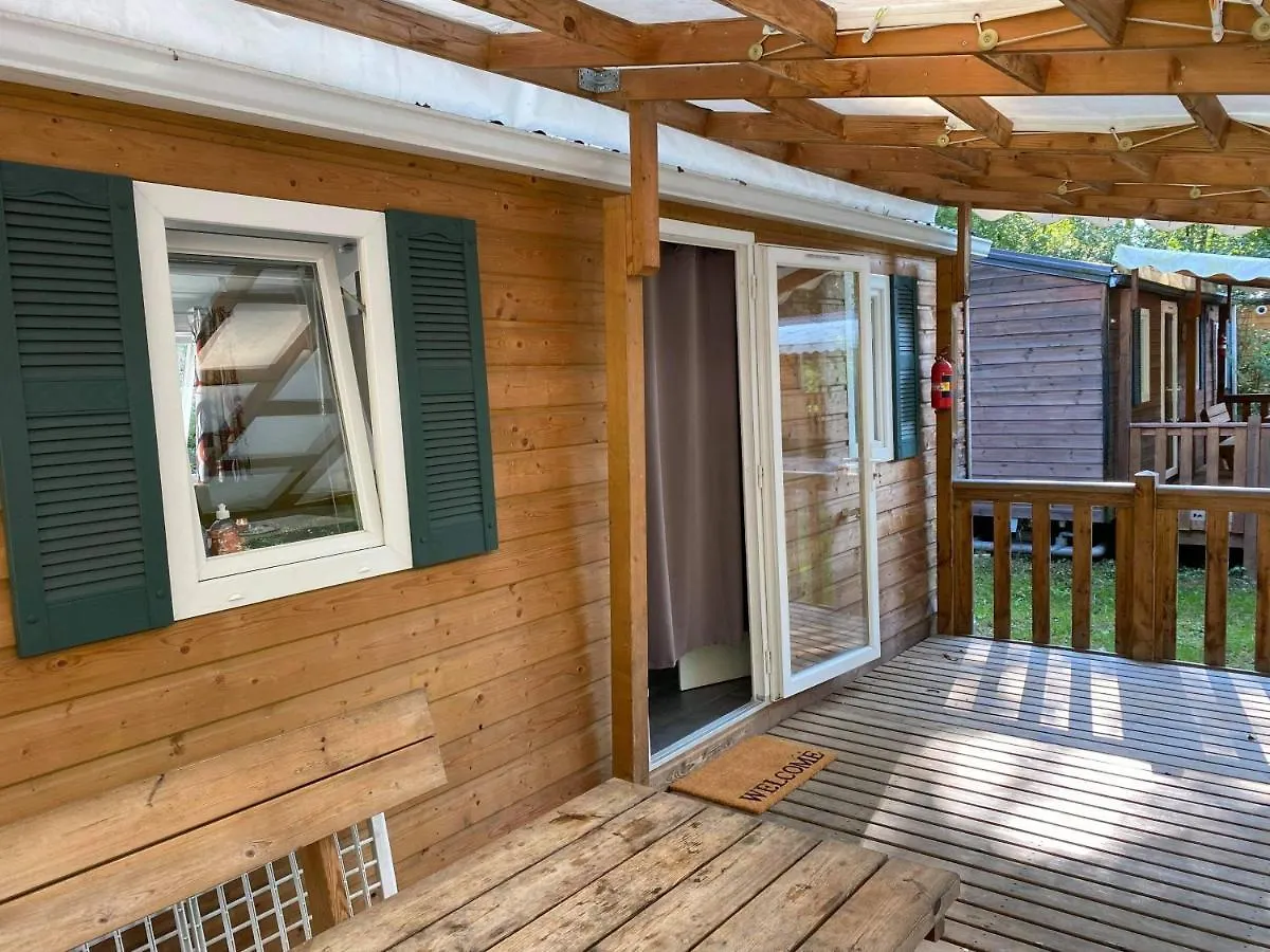 Mobil-Home Agreable Au Pieds Du Lac De Passy Passy  France