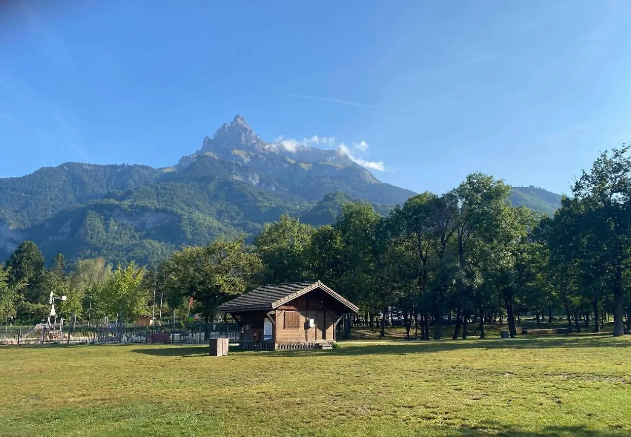 Campsite Mobil-Home Agreable Au Pieds Du Lac De Passy Passy