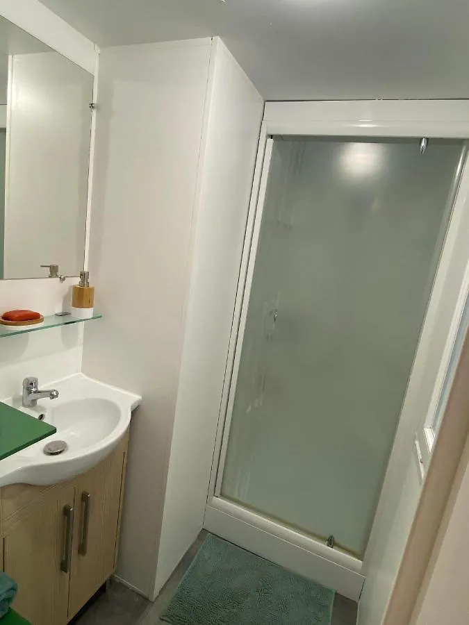 Mobil-Home Agreable Au Pieds Du Lac De Passy Passy  Campsite Passy (Haute-Savoie)