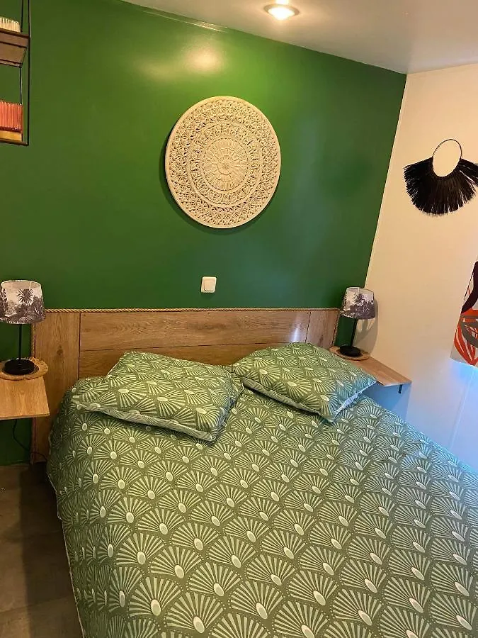 Campsite Mobil-Home Agreable Au Pieds Du Lac De Passy Passy